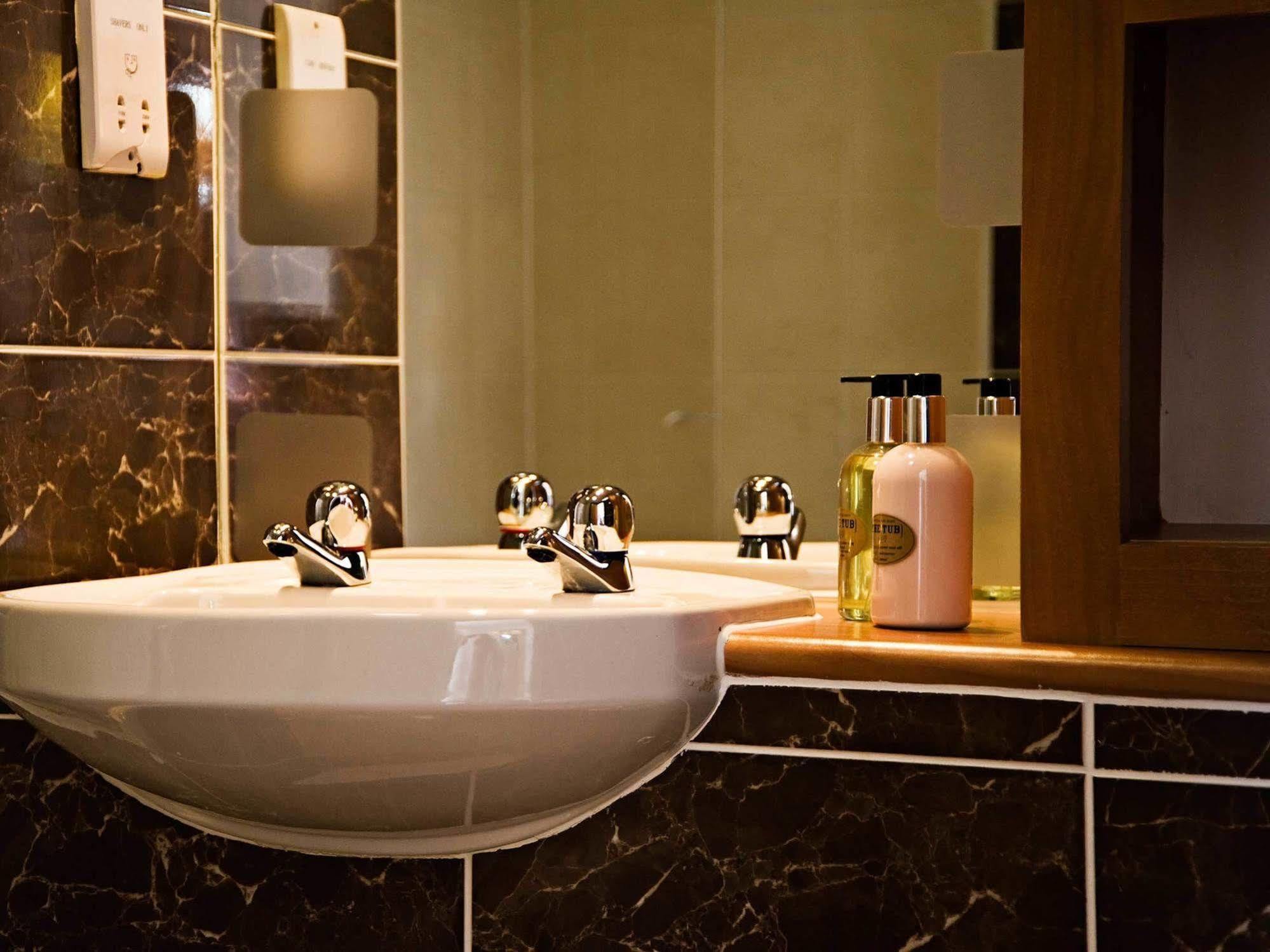 The Gailes Hotel & Spa Irvine  Eksteriør billede